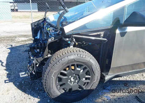 2025 Tesla Cybertruck Cyberbeast z USA, uszkodzony, nr VIN 7G2CEHEEXSA060030